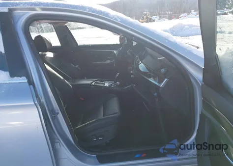 2011 BMW 535I xDrive z USA, uszkodzony, nr VIN WBAFU7C51BC875424